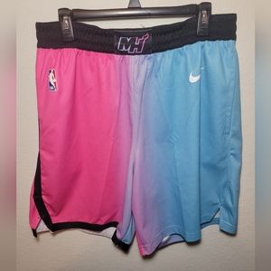 Mens Nike NBA Miami Heat City Edition   Pink/Blue Swingman Shorts Size 42 XL